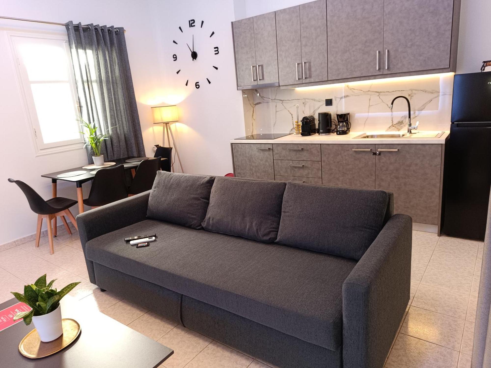 Giolanda Patrasso - Modern Apartment In The Center Of Патра Екстериор снимка